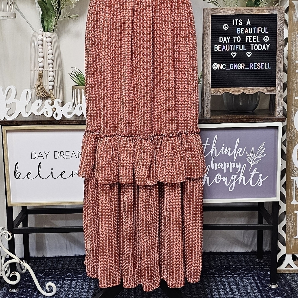 MAX STUDIO | TIRED RUFFLE SLEEVLESS DRESS - Picture 6 of 16